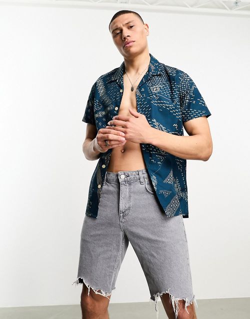 Printed short sleeve shirt in dark blue