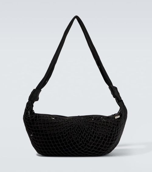 X Filt Croissant net shoulder bag