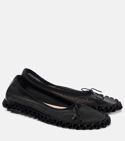 Ruffled mesh ballet flats