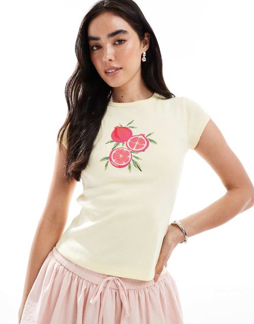 Summer pomegranate graphic baby tee in butter-Yellow
