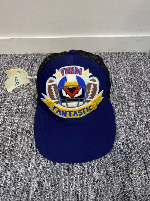 Logo lettering baseball cap