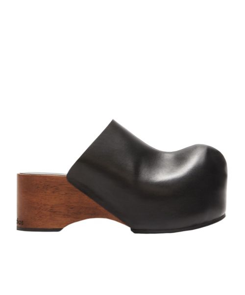 Wooden-platform clogs