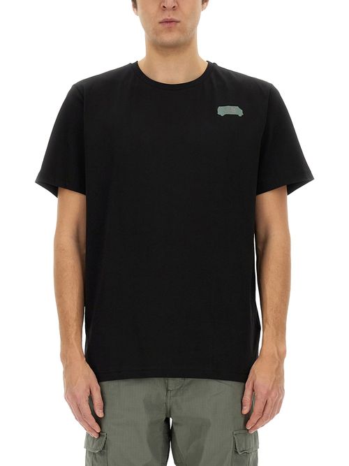 Outdoor graphic t-shirt