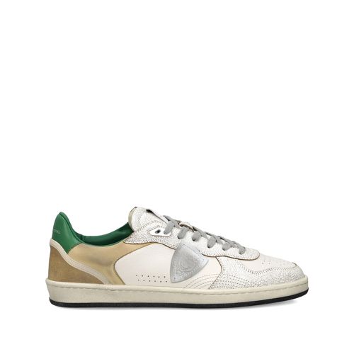 Nice Textured Leather Sneakers