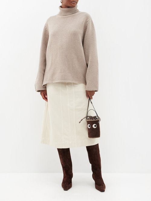 Balenciaga Beige XS Wheel Drawstring Bucket Bag - Realry: A global fashion  sites aggregator