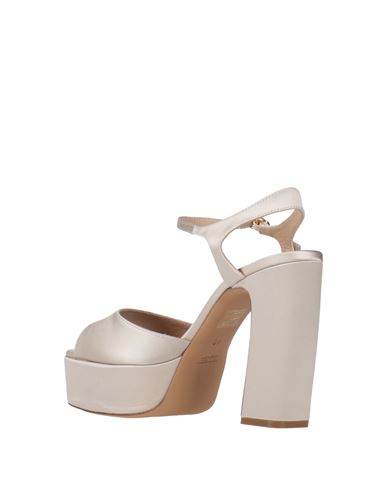 Woman Sandals Ivory