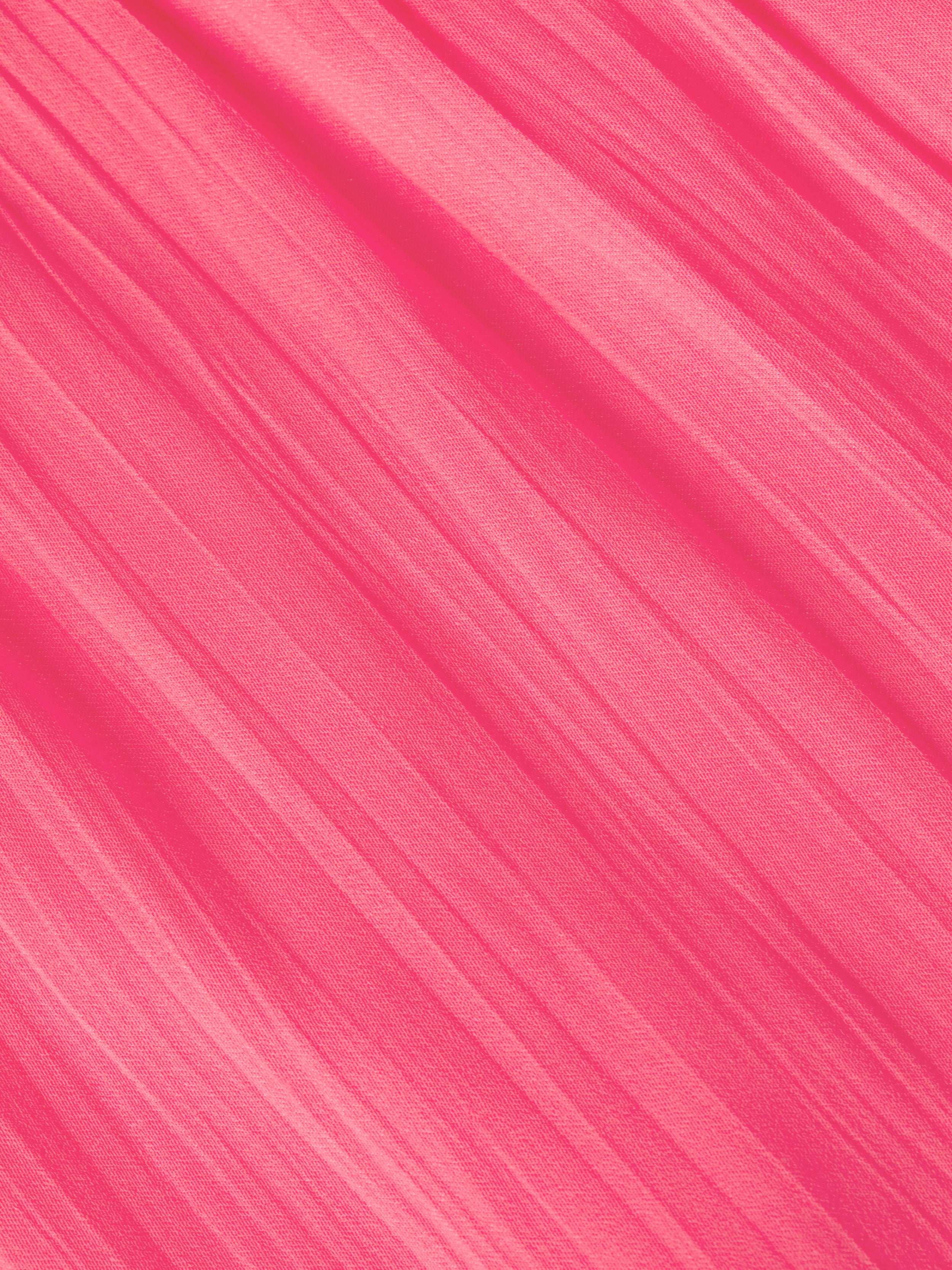 Aoi Cropped Camisole In Shocking Pink