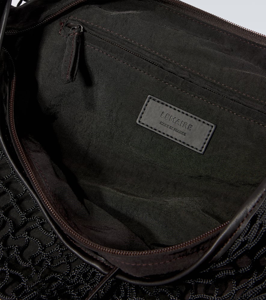 X Filt Croissant net shoulder bag