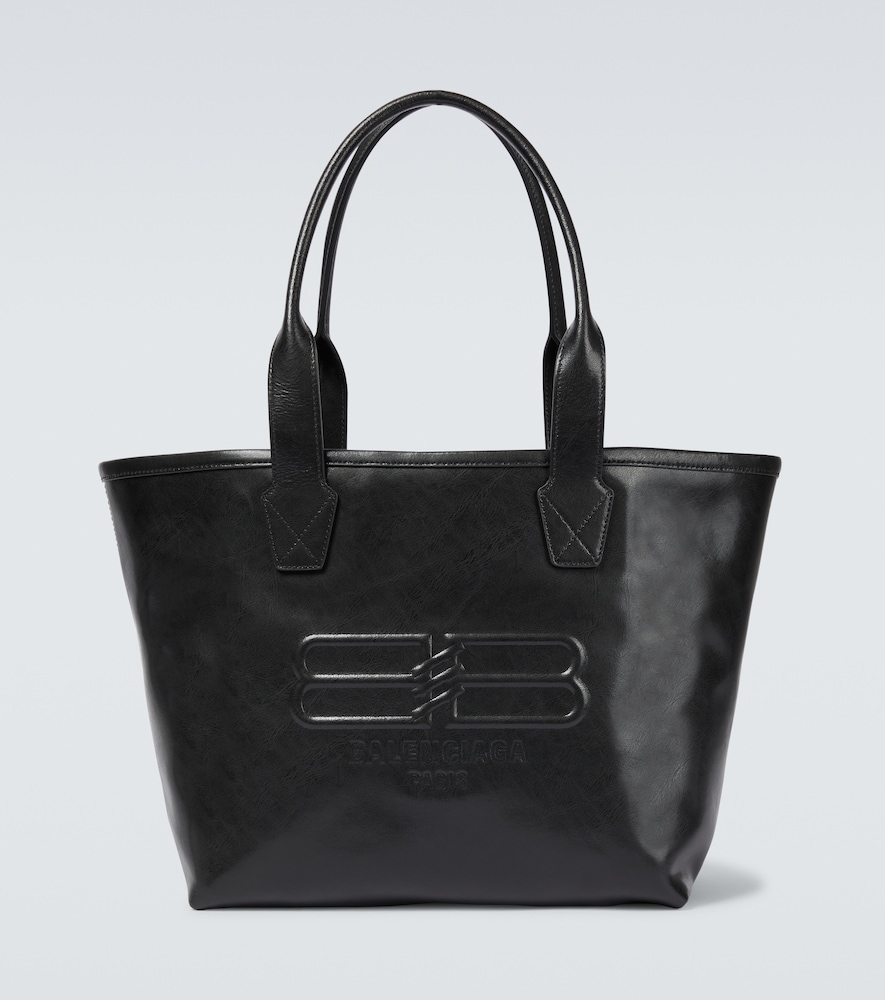 BB Leather Tote Bag in Black - Balenciaga