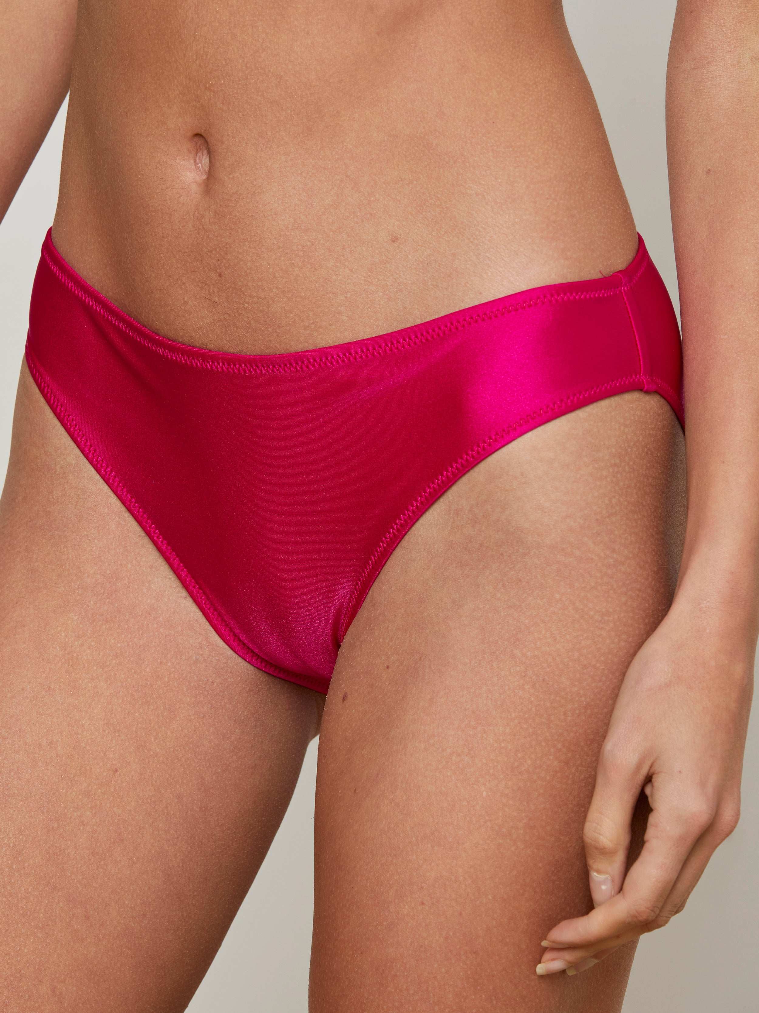 Nicole Bikini Bottom In Fuschia