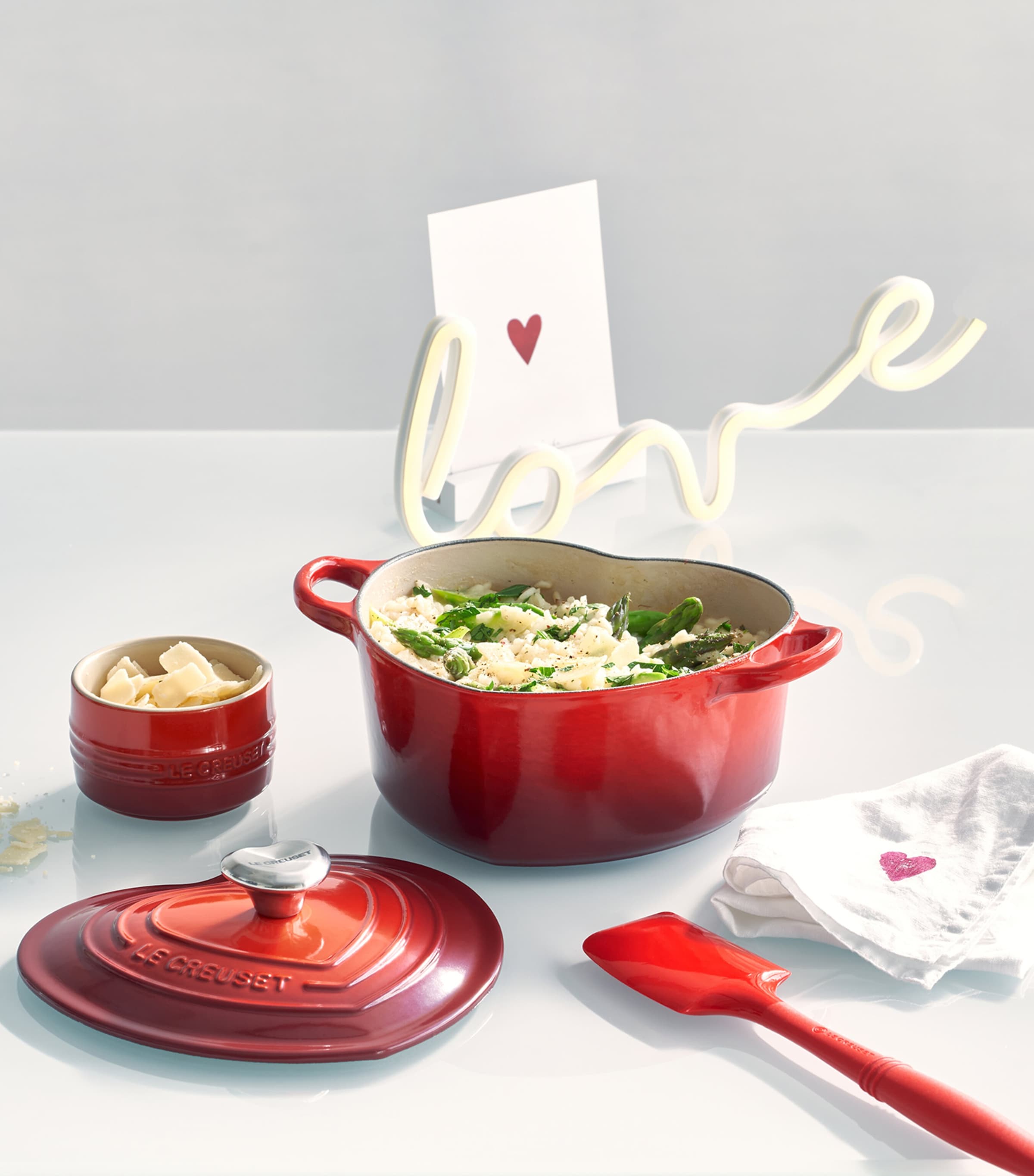 Heart Shape Cast Iron Casserole Dish