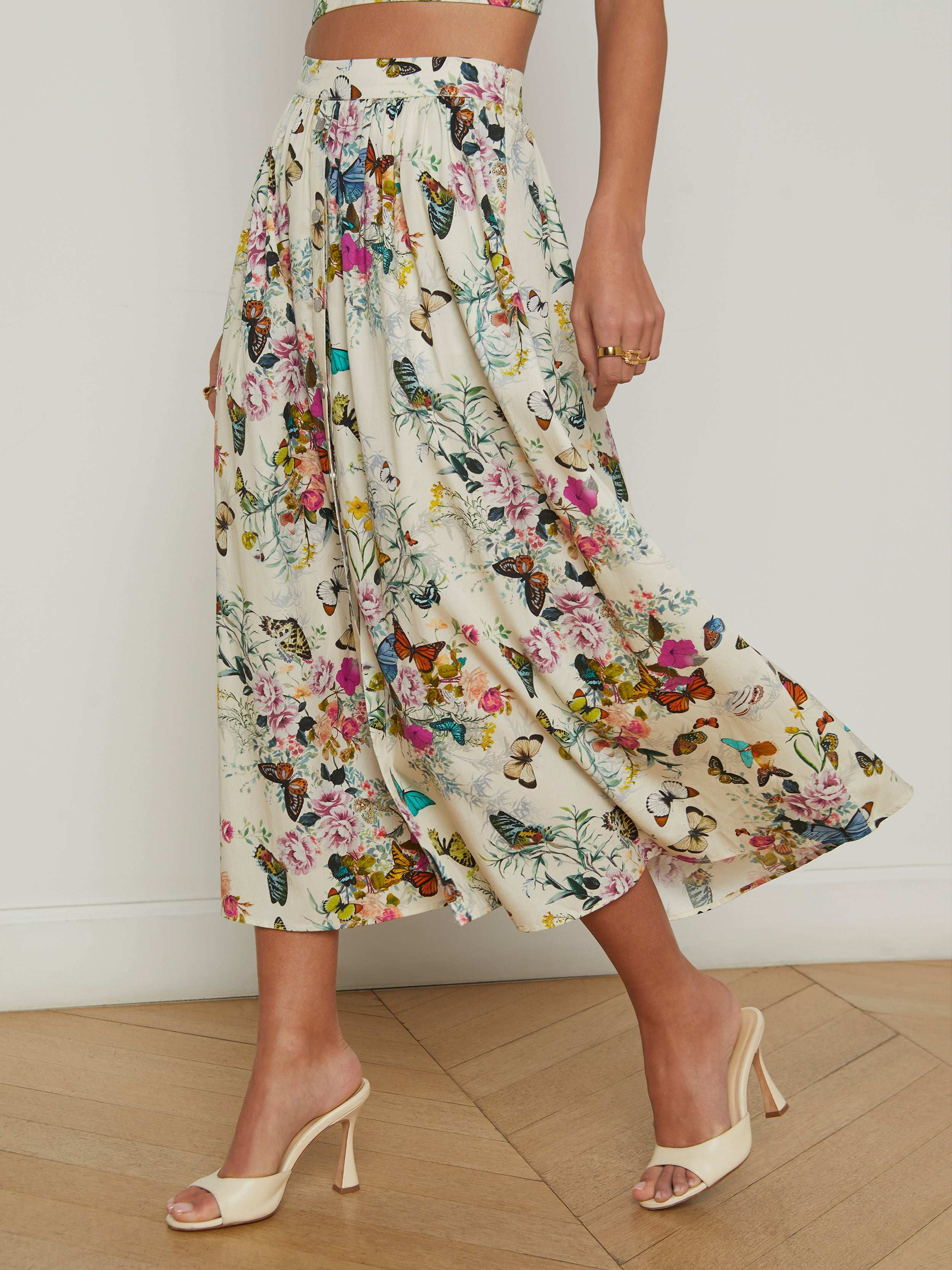 Seina Poplin Midi Skirt In Vintage White Multi Charonda Butterfly