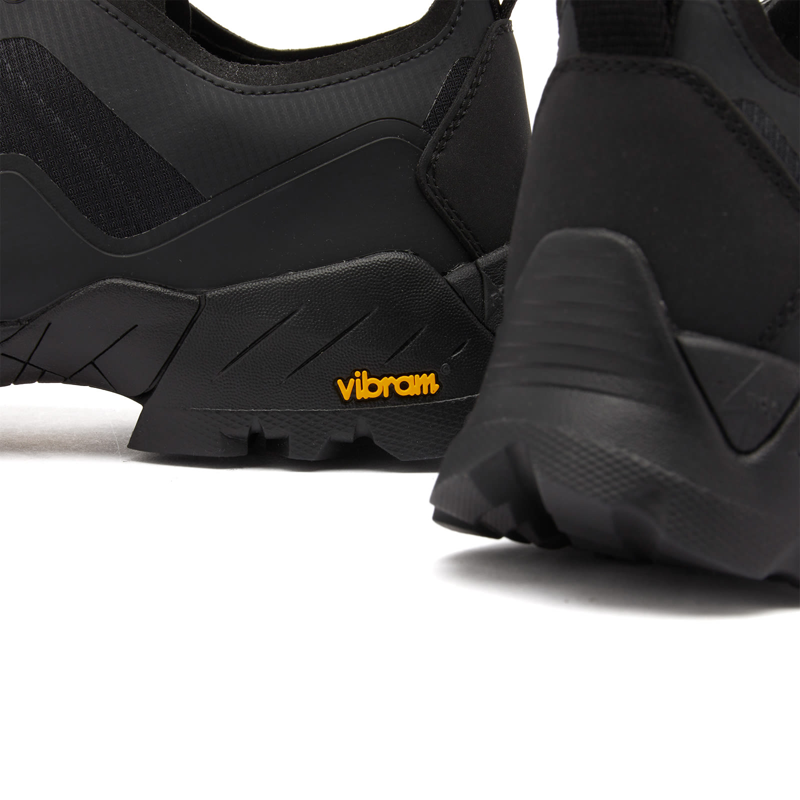ROA Men's Katharina Light Sneaker in Black
