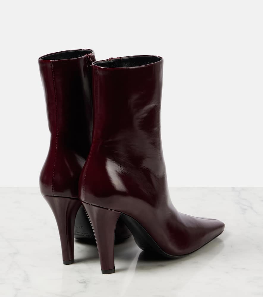Saint Laurent Jill 95 leather ankle boots