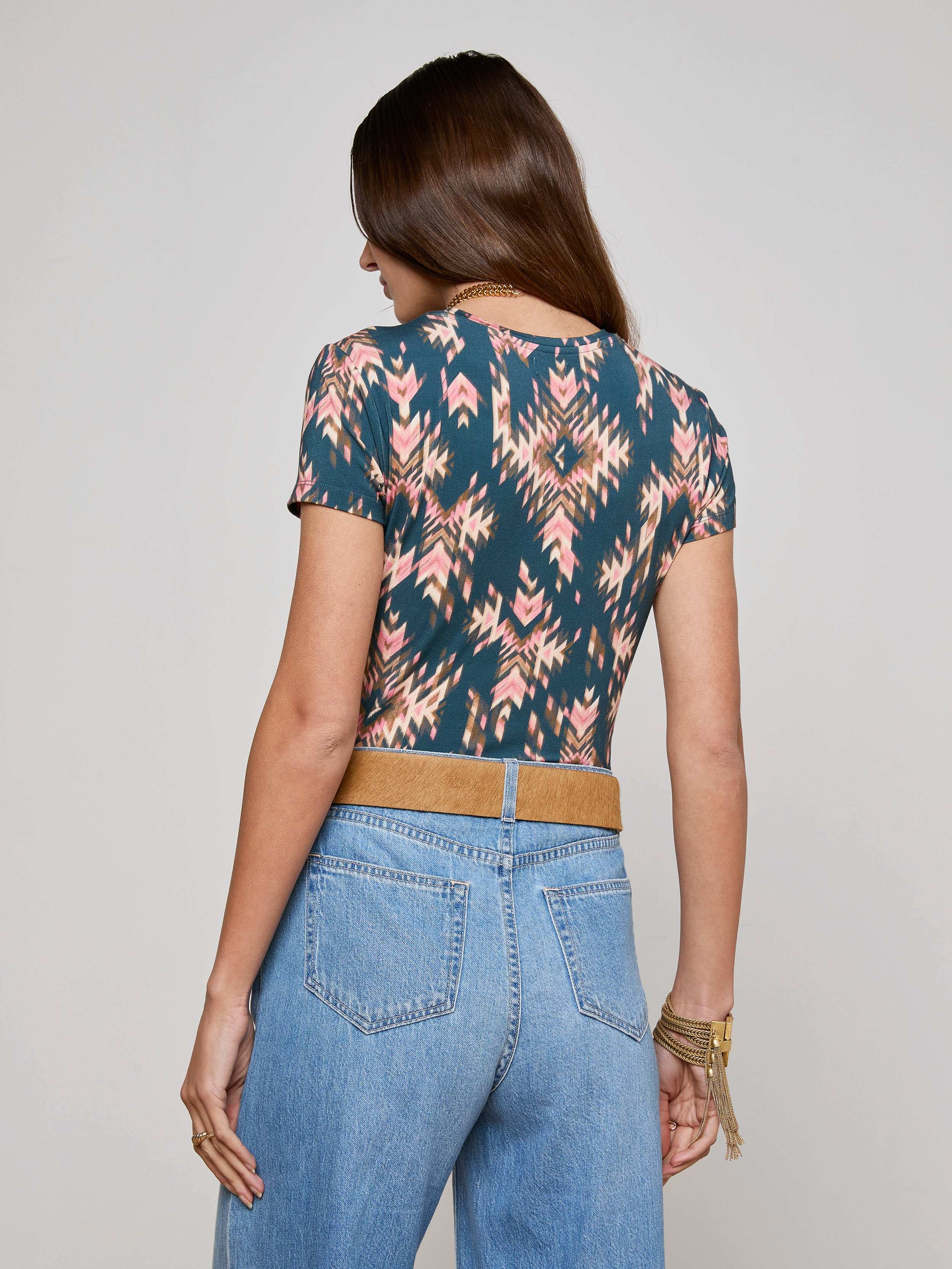 Ressi Fitted T-Shirt In Charcoal Multi Ganado Print