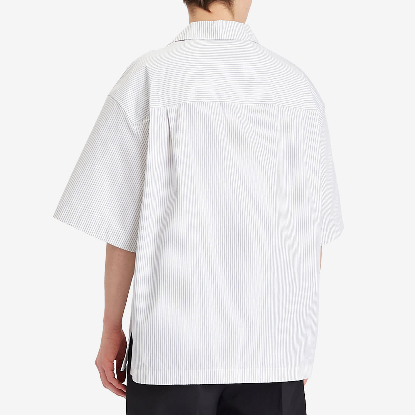 Men's Fine Stripe Cotton Short Sleeve Shirt in White/Azure