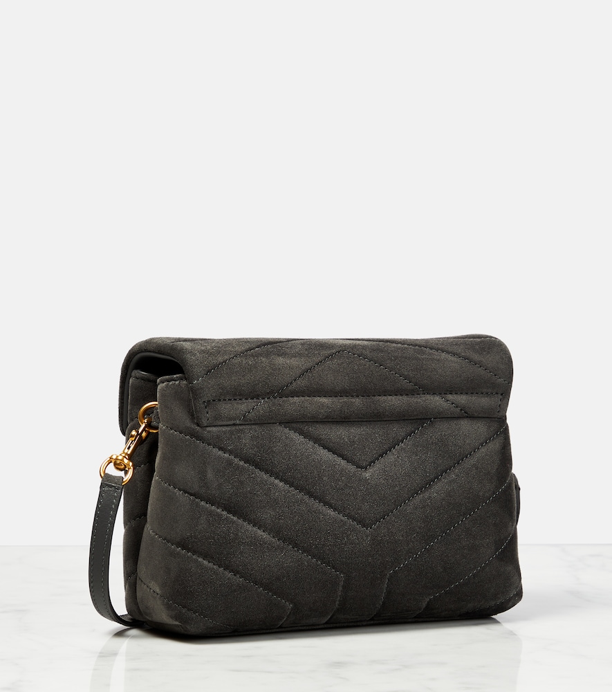 Loulou Small Suede Shoulder Bag in Grey - Saint Laurent