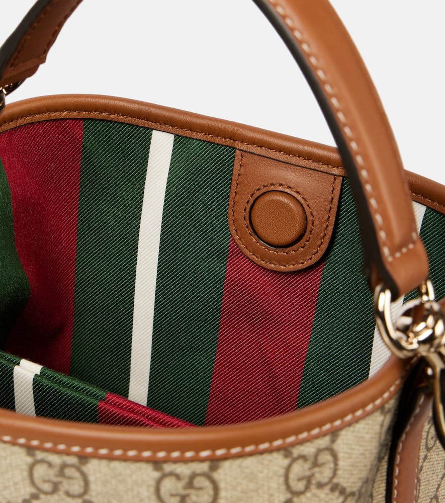 GG Emblem Small bucket bag