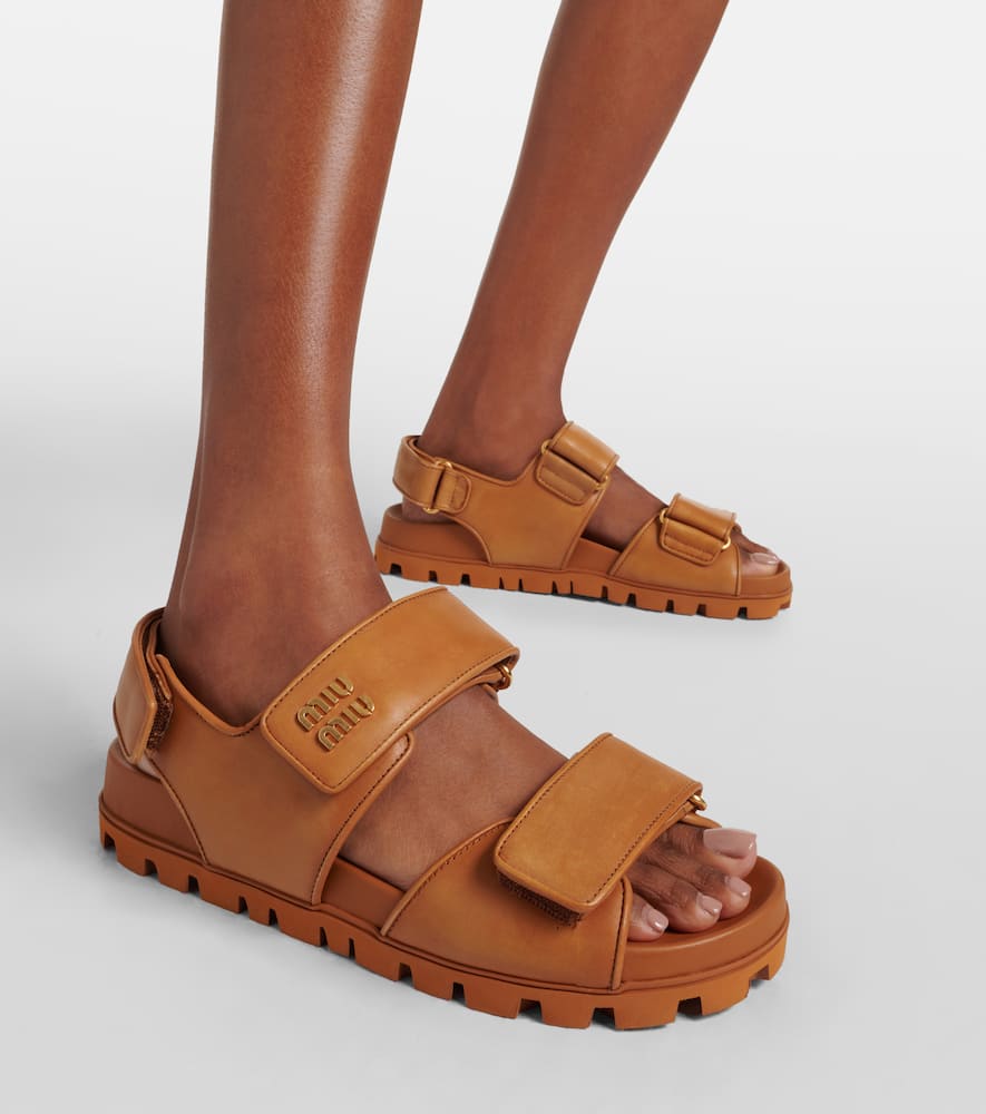 Logo leather sandals