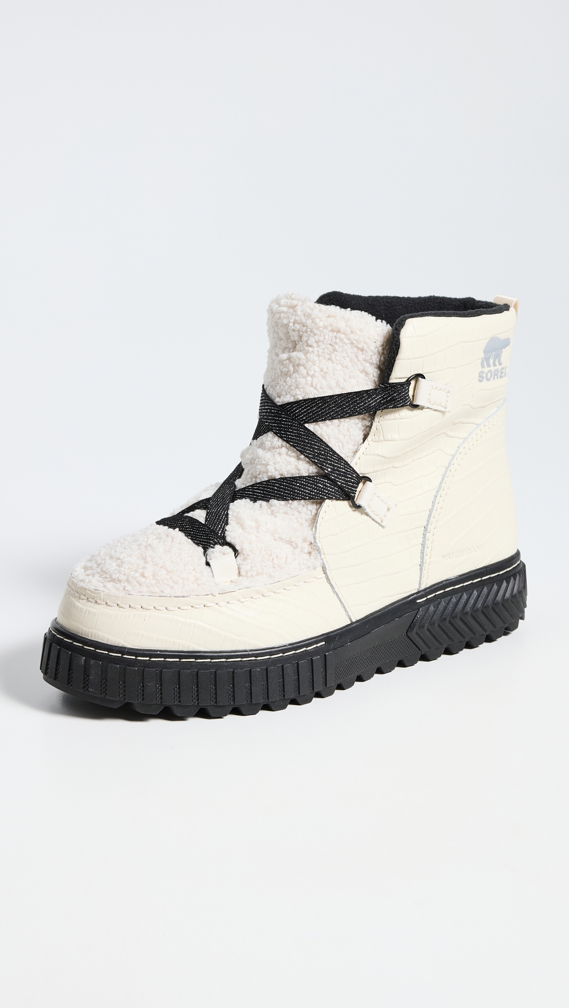 Ona Ave Alpine Boots Chalk/Black