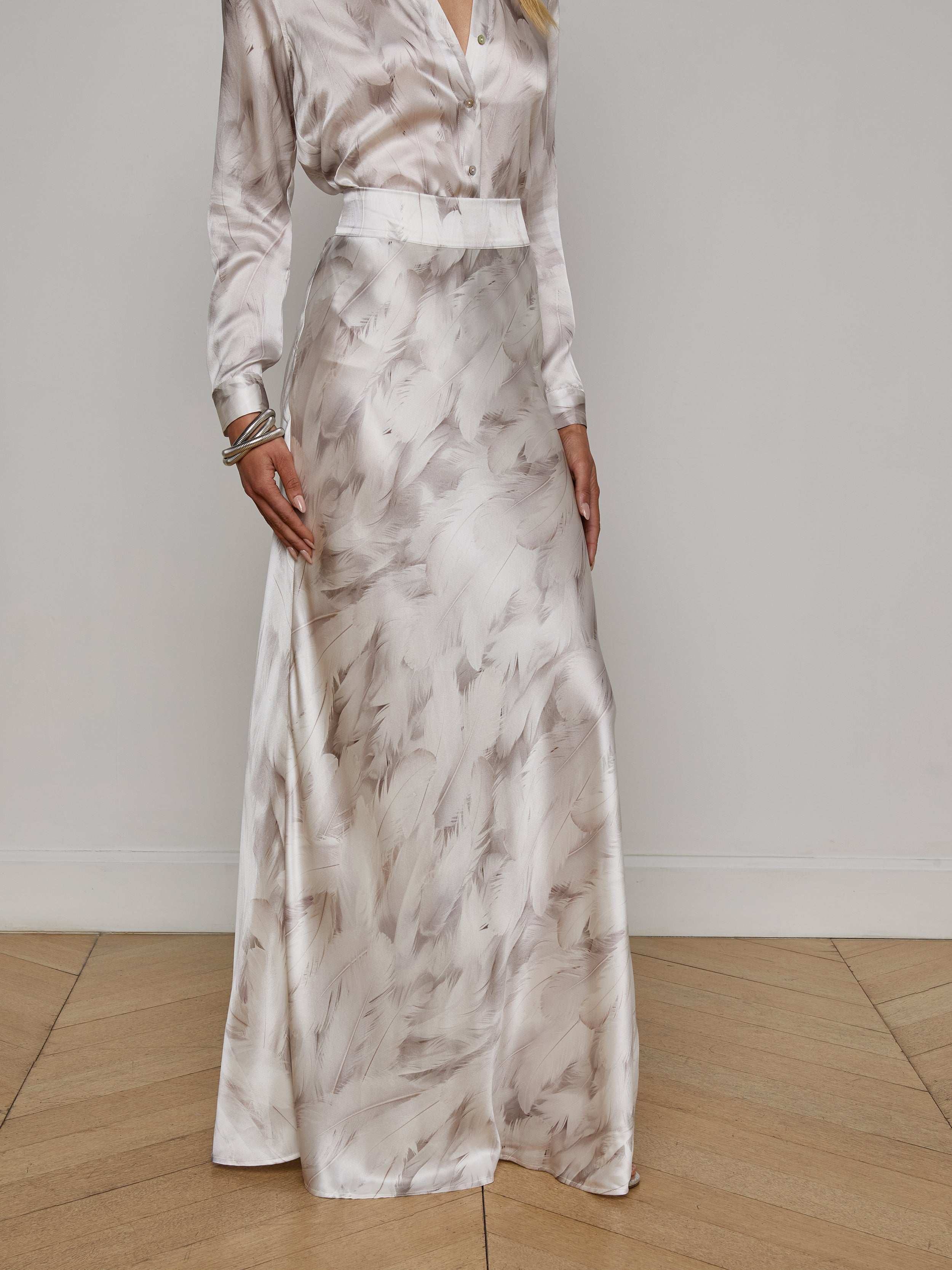 Ryker Silk Maxi Skirt In White Feather Print