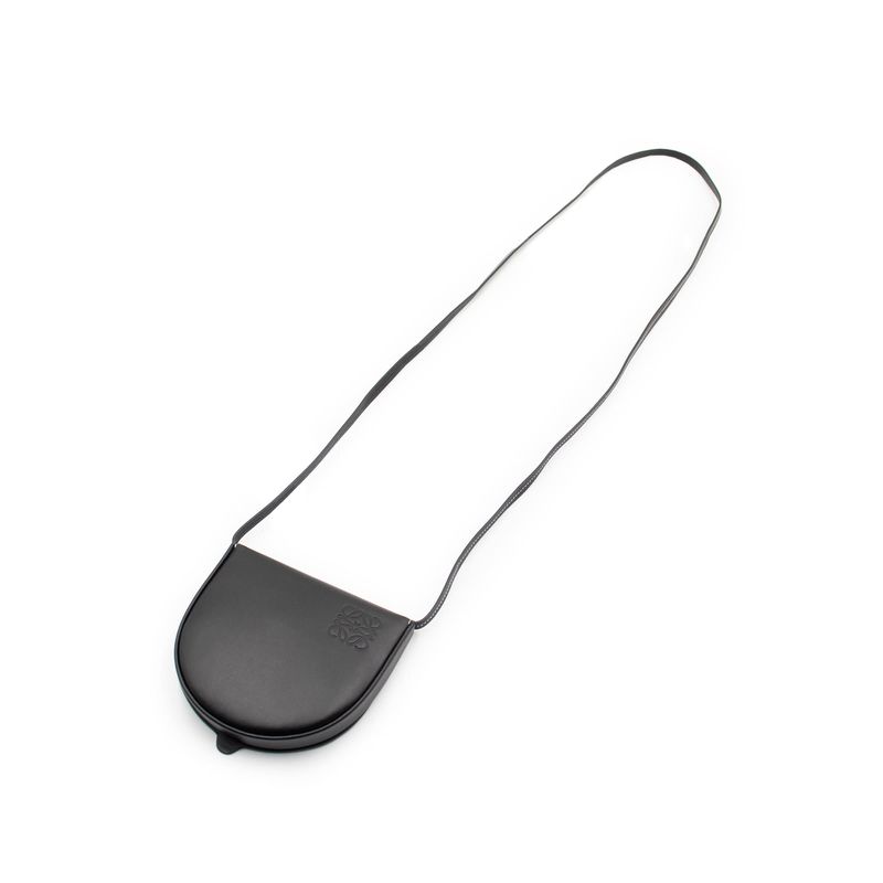 로에베 Small Heel Pouch in Soft Calfskin in Black